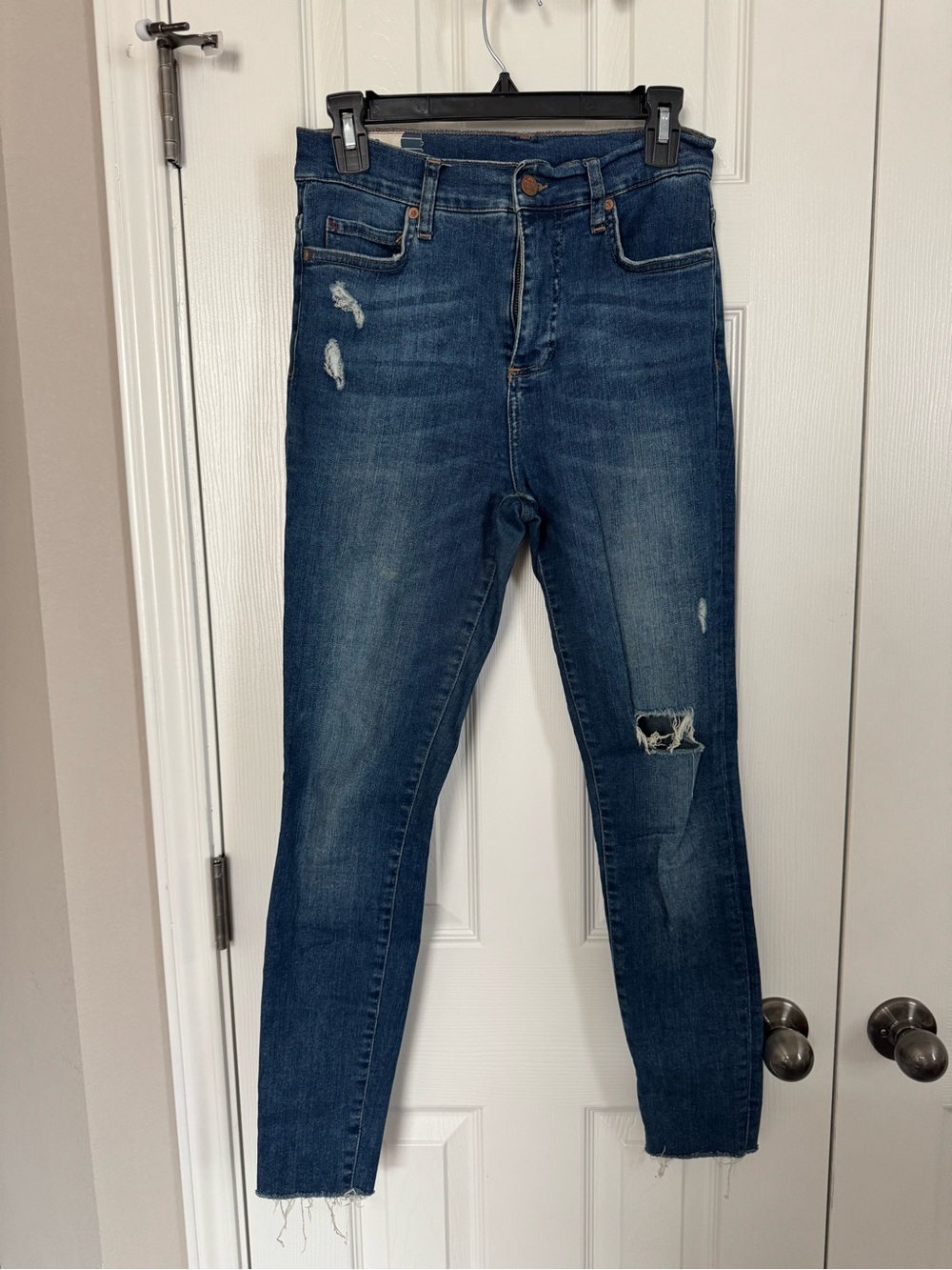 Marine Layer Women's Distressed Skinny Jeans in Dark Blue